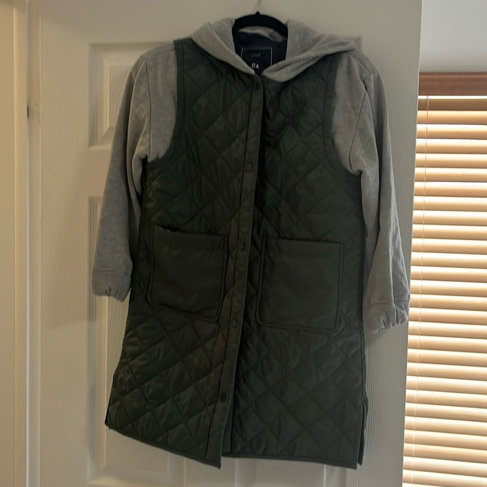 Only worn once…unisex and to the knee with gray cozy sleeves